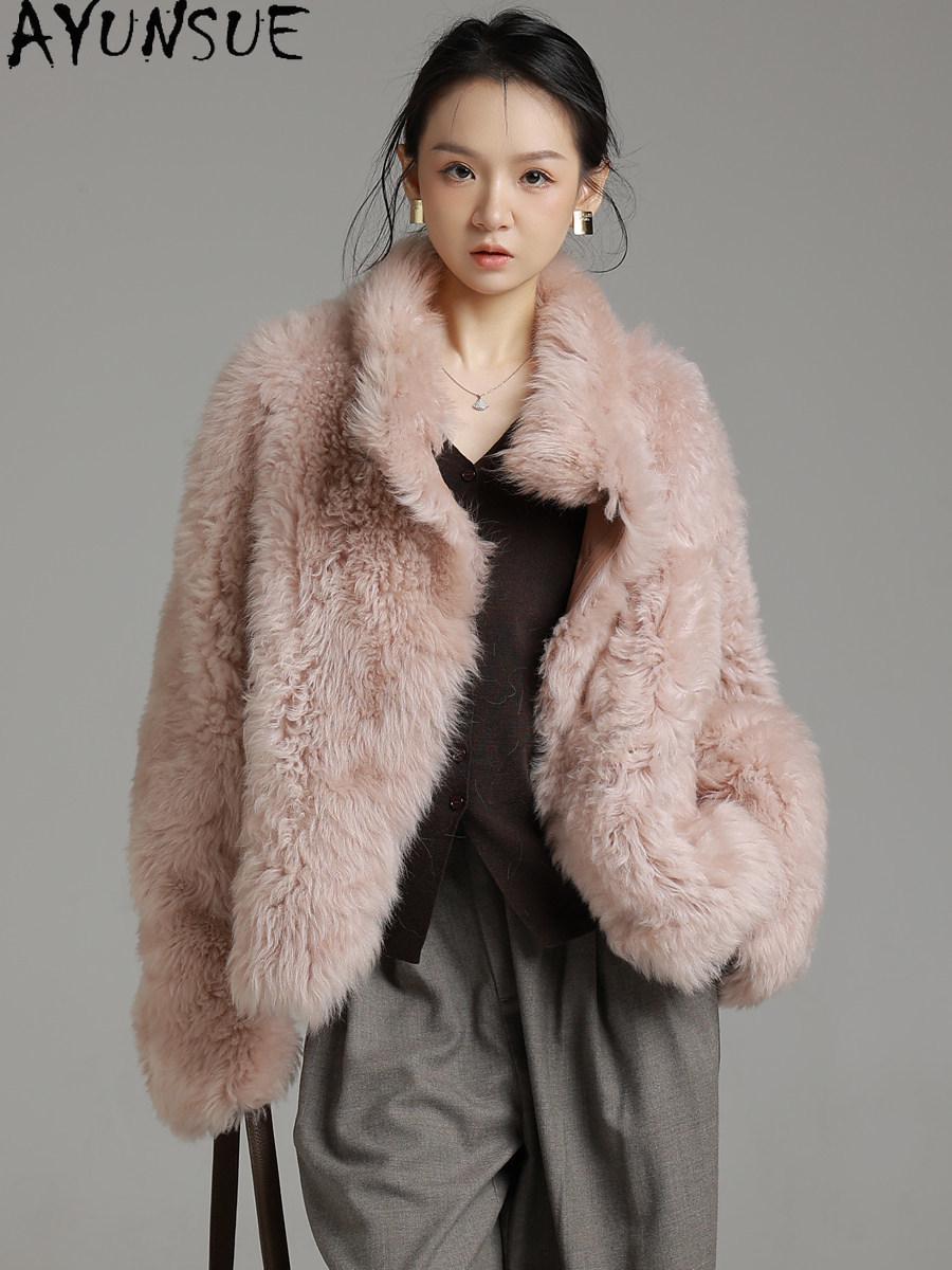 Wool Coat Peacoat - AYUNSUE Натуральная шуба из овчины Тосканы,